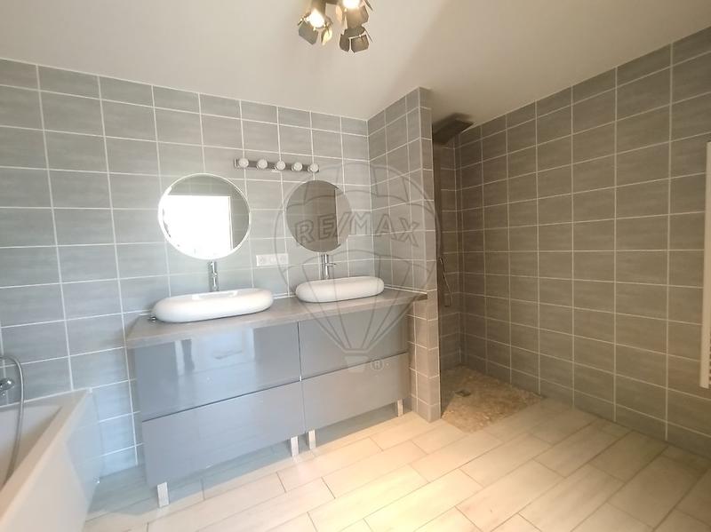 Longère - 260 m² - 8 pièces