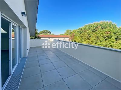 Appartement - 110 m² - 5 pièces