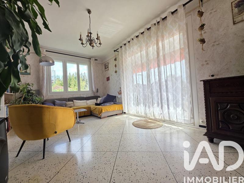 Maison - 96 m² - 6 pièces