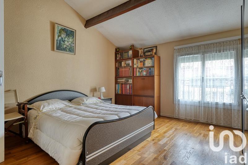 Maison - 94 m² - 6 pièces