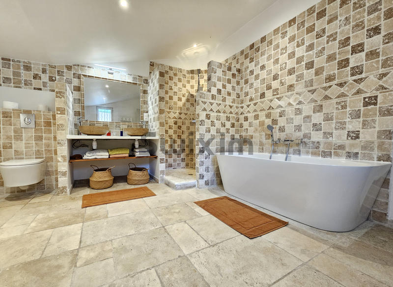 Maison - 153 m² - 6 pièces