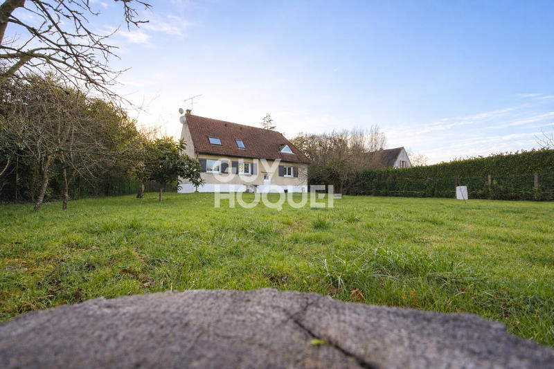 Maison - 213 m² - 8 pièces