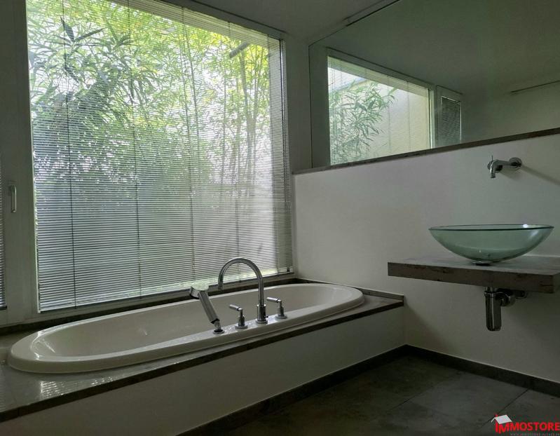 Maison - 397 m² - 11 pièces