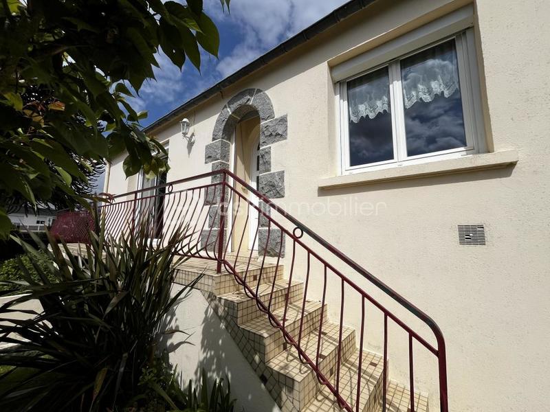 Maison traditionnelle - 85 m² - 6 pièces