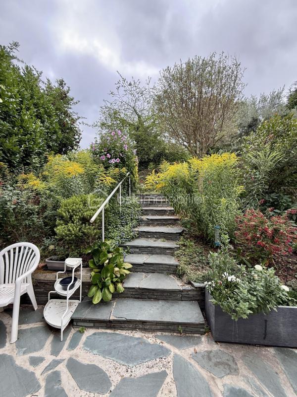 Maison de ville - 132 m² - 7 pièces