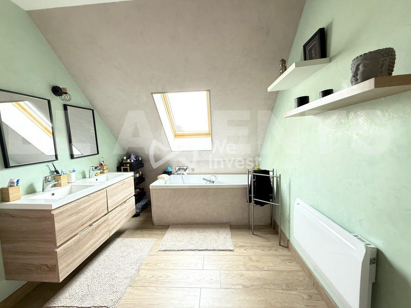 Maison - 153 m² - 5 pièces