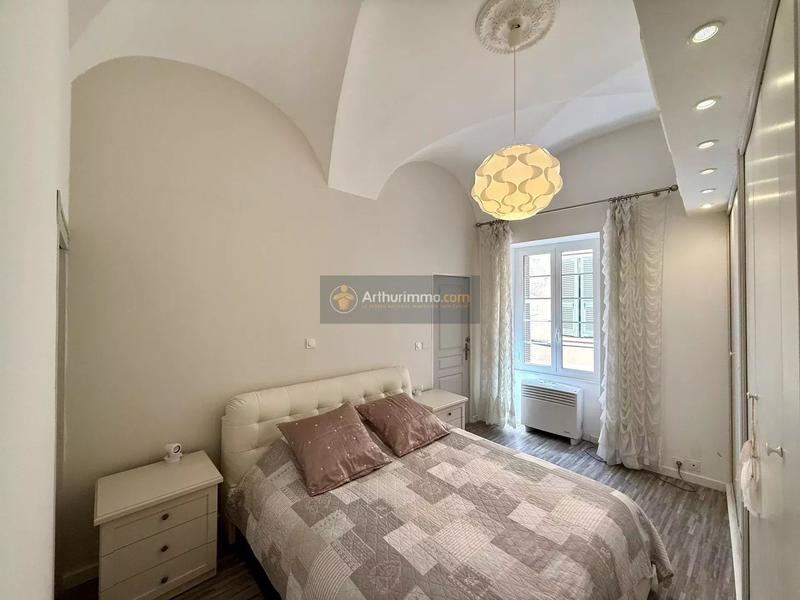 Appartement - 79 m² - 4 pièces