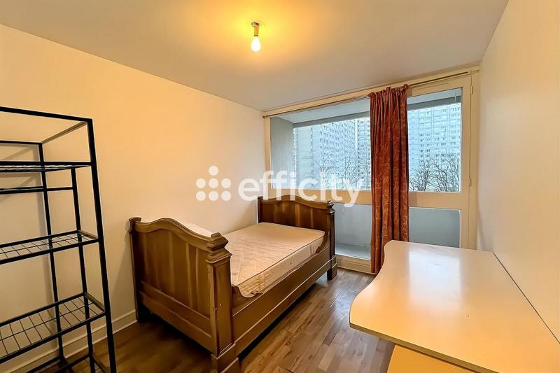 Appartement - 81 m² - 4 pièces