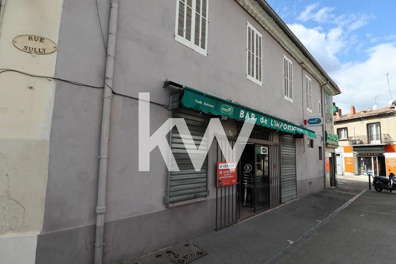 Fonds de commerce - Magasins - 70 m²