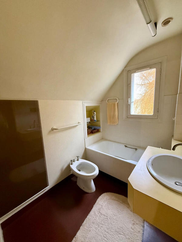 Maison - 150 m² - 5 pièces