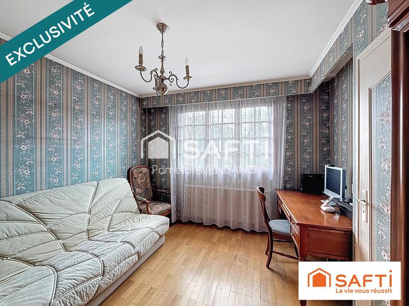 Maison - 174 m² - 8 pièces