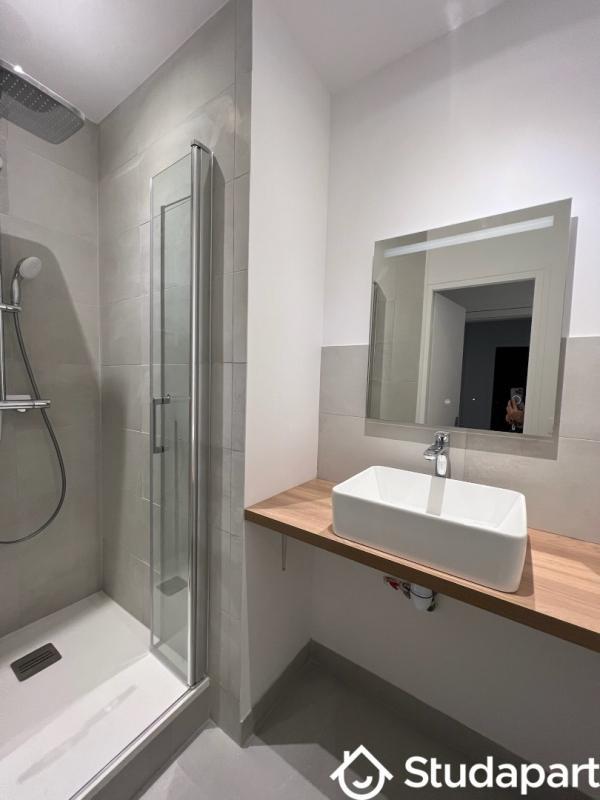 Chambre - 12 m² - 1 pièce