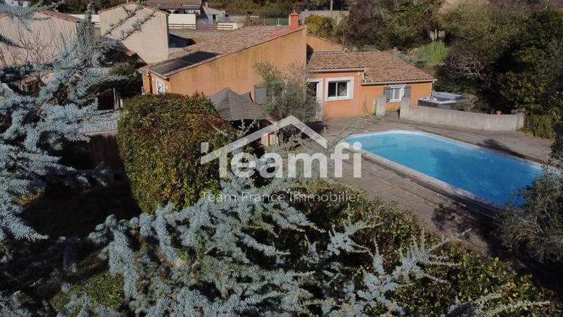 Villa - 183 m² - 6 pièces