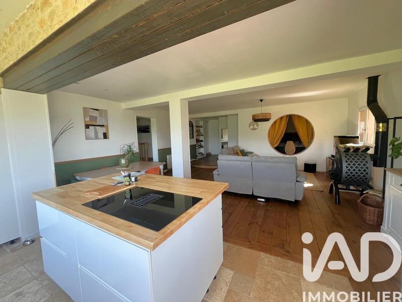 Maison - 265 m² - 13 pièces