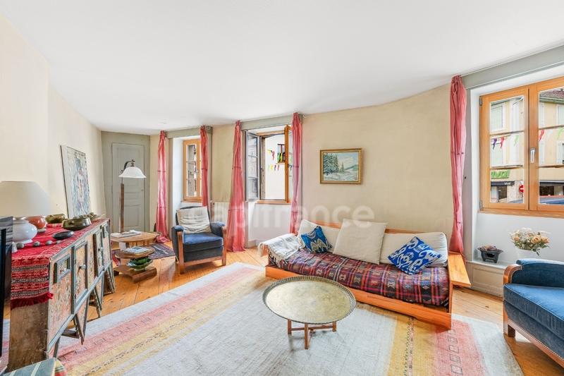Maison de ville - 260 m² - 10 pièces