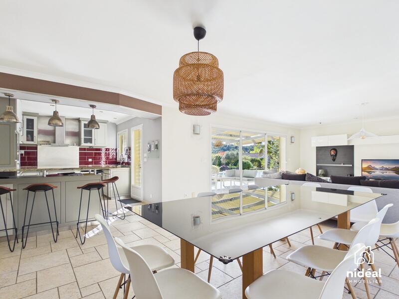 Villa - 168 m² - 5 pièces