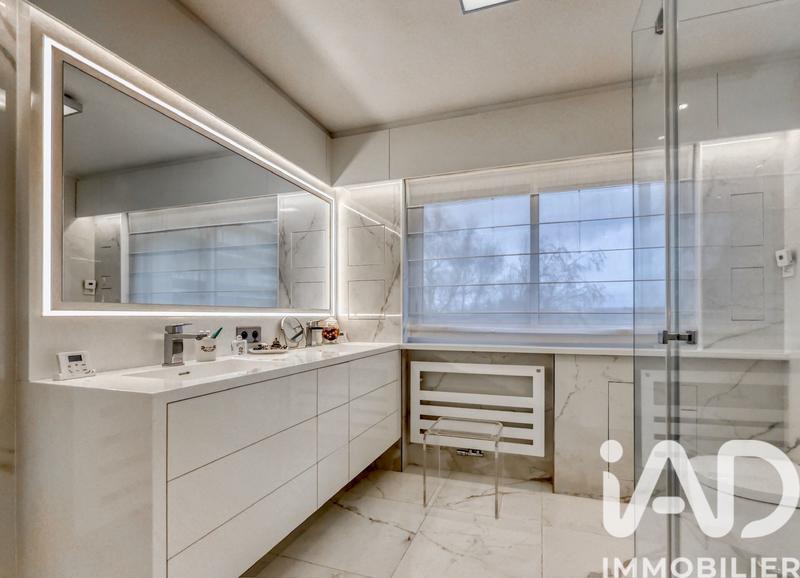 Appartement - 135 m² - 5 pièces