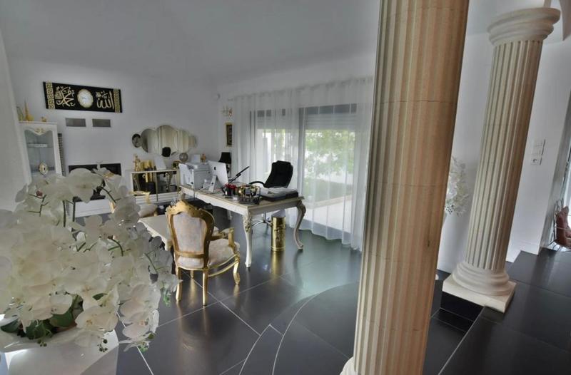 Maison - 167 m² - 7 pièces