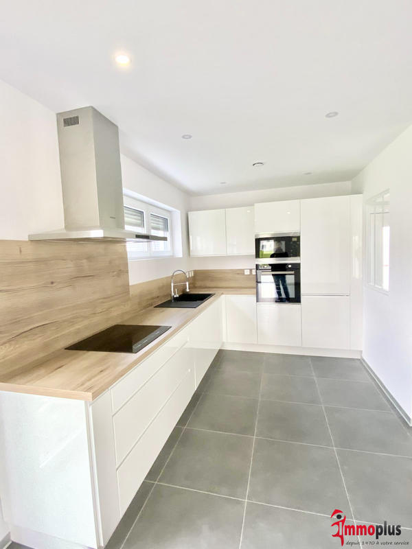 Maison - 115 m² - 6 pièces