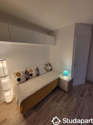 Chambre - 10 m² - 1 pièce