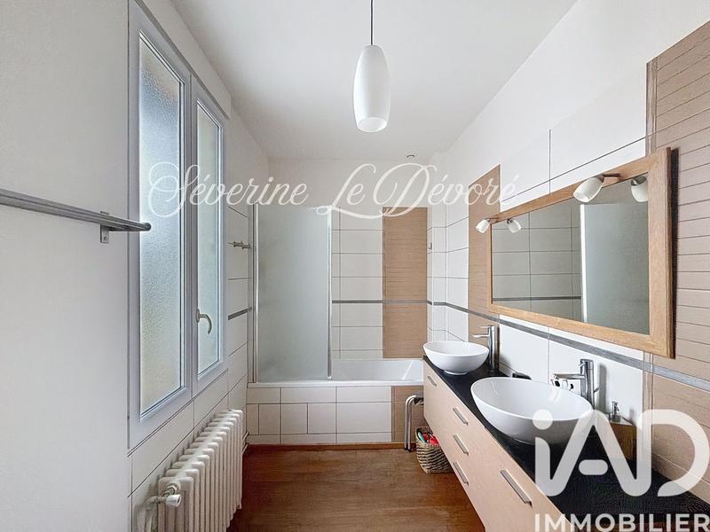 Maison - 127 m² - 7 pièces