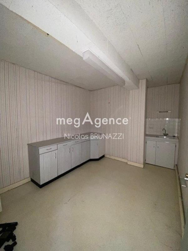 Propriété - 264 m² - 11 pièces