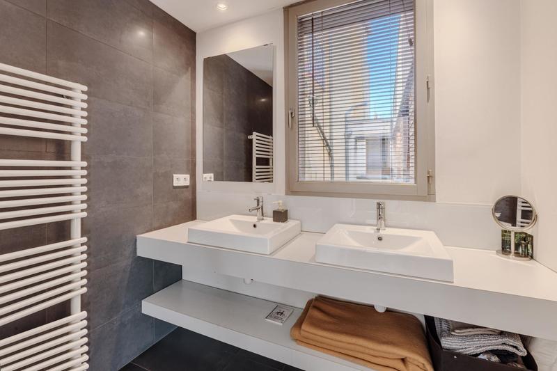 Appartement - 145 m² - 6 pièces