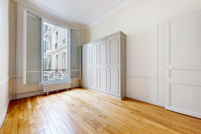 Appartement - 182 m² - 7 pièces