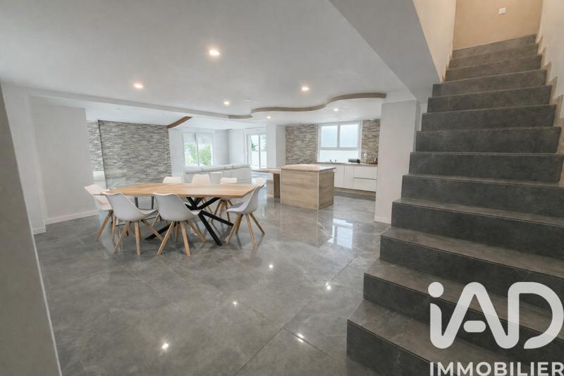 Maison - 164 m² - 5 pièces