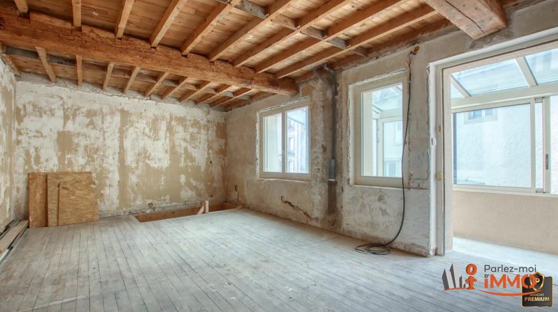 Maison - 85 m² - 5 pièces