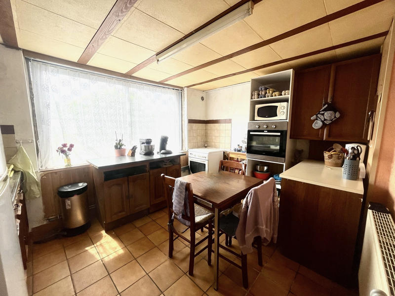 Maison - 80 m² - 5 pièces