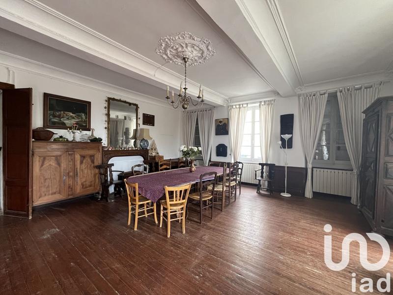 Maison - 530 m² - 15 pièces