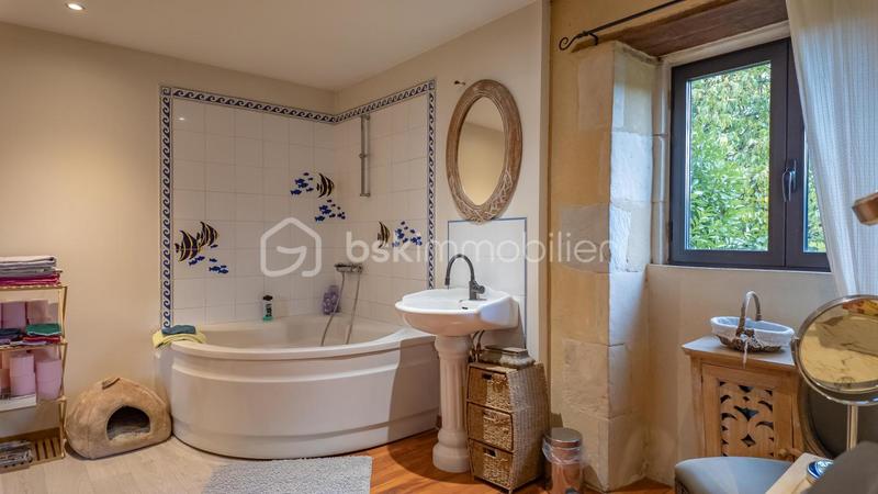 Maison - 98 m² - 4 pièces