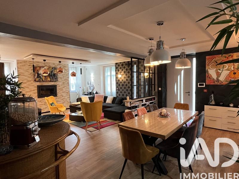 Maison de ville - 196 m² - 6 pièces