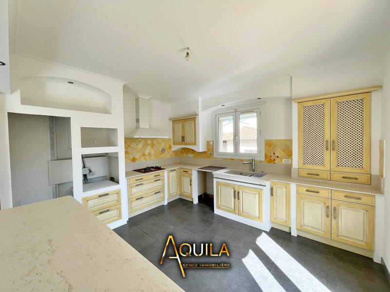 Maison - 157 m² - 7 pièces