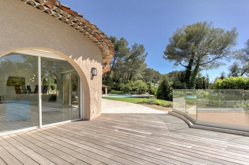 Villa - 540 m² - 13 pièces