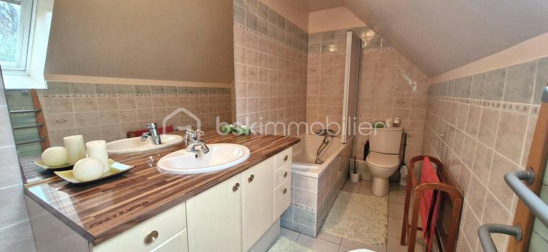 Maison - 156 m² - 8 pièces