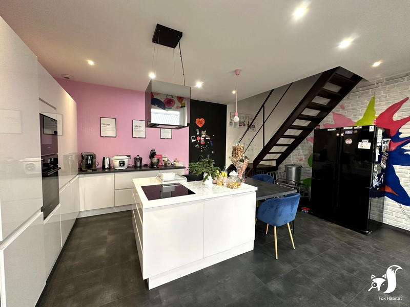 Maison - 226 m² - 8 pièces