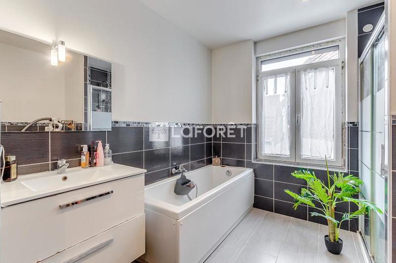 Maison - 75 m² - 4 pièces