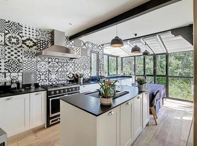 Villa - 140 m² - 6 pièces