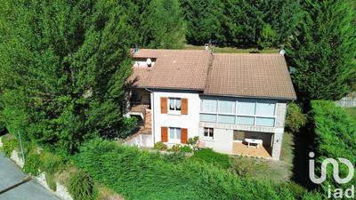 Maison - 189 m² - 10 pièces