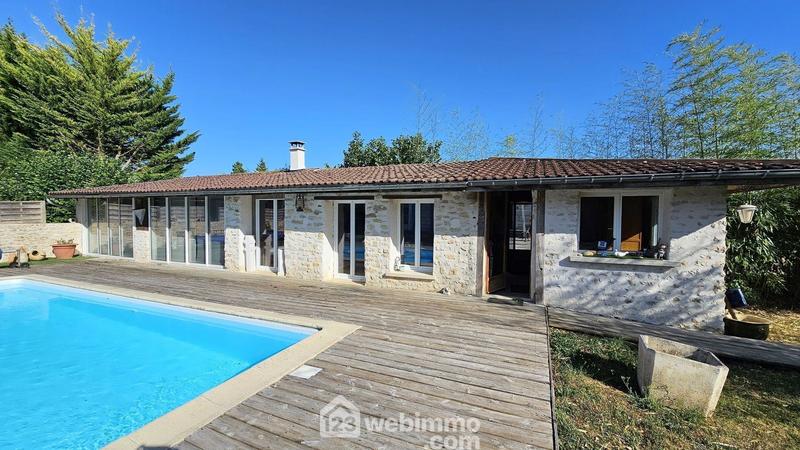 Maison - 231 m² - 10 pièces