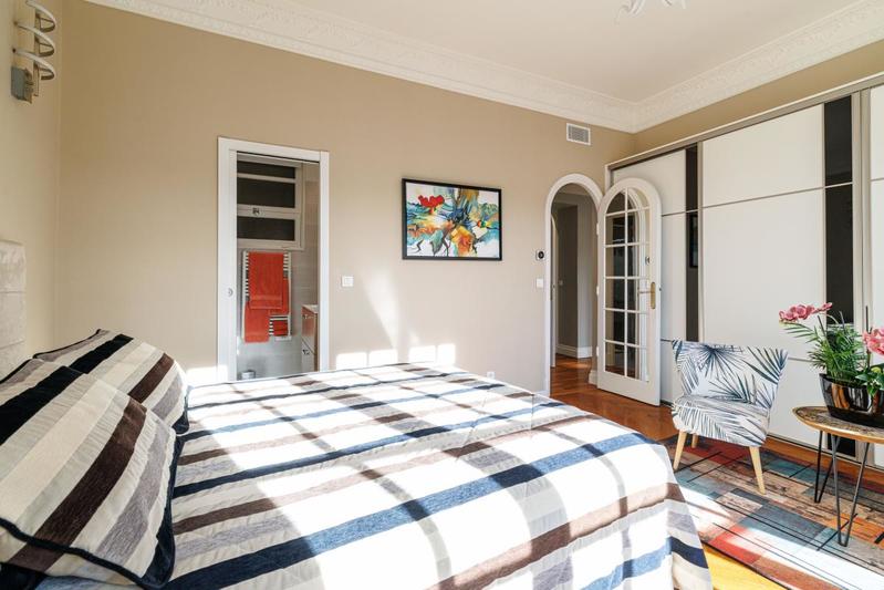 Appartement - 136 m² - 4 pièces