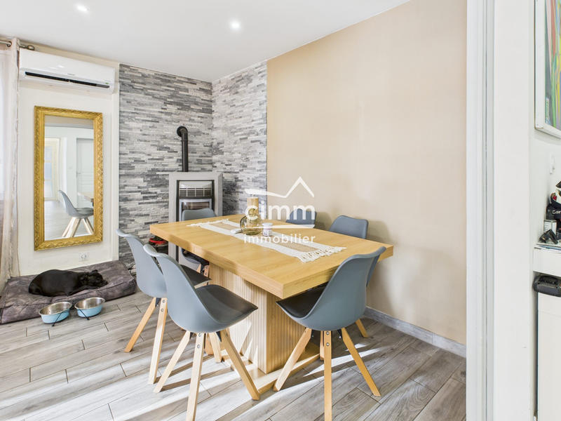 Appartement - 80 m² - 4 pièces