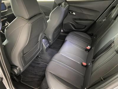 Peugeot 2008 Hybrid 136 e-Dcs6 Gt