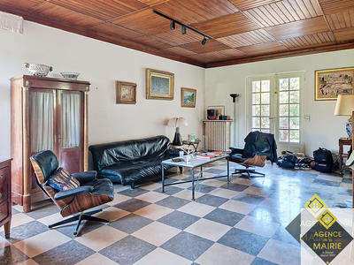 Maison - 142 m² - 6 pièces