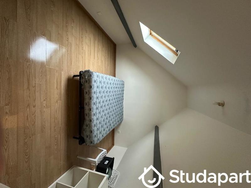 Chambre - 10 m² - 1 pièce