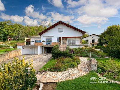 Villa - 206 m² - 7 pièces