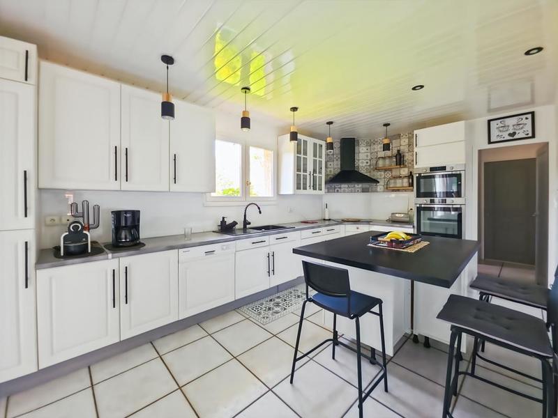 Villa - 167 m² - 6 pièces