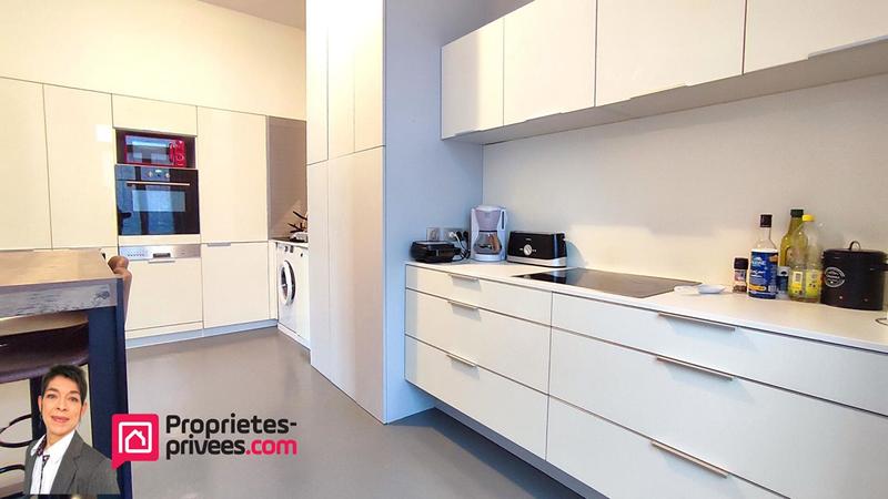 Immeuble - 250 m² - 11 pièces